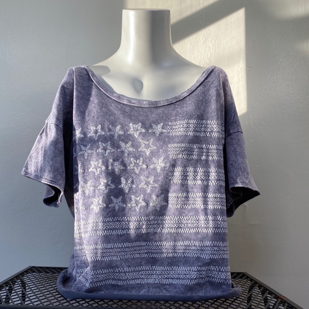 The Classic Acid Wash American Flag Tee Size M